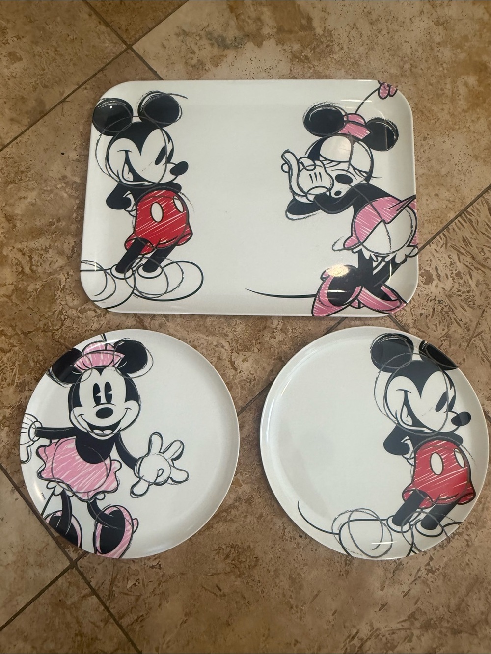 Disney Mickey & Minnie Pink and Red Dinnerware Plate and Tray Set